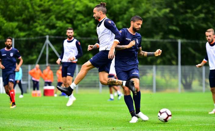 Yeni sezon hazırlıklarını Avusturya’nın Salzburg kentinde gerçekleştiren Medipol Başakşehir, antrenmanını