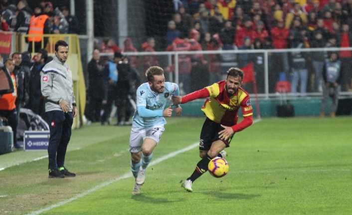 Spor Toto Süper Lig’de Göztepe sahasında Medipol Başakşehir’i konuk etti.