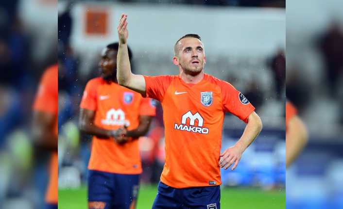 Medipol Başakşehir’in Boşnak futbolcusu Edin Visca, 15 haftası geride kalan