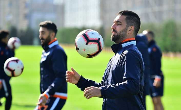 Medipol Başakşehir, Süper Lig’in 10. haftasında yarın deplasmanda oynayacağı Atiker