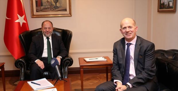 Başbakan Yardımcısı Akdağ, İngiltere'nin Ankara Büyükelçisi Chilcott'u Çankaya Köşkü'nde kabul