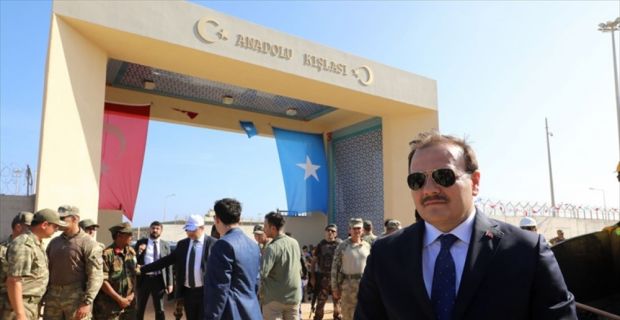 Somali'de temel atma töreninde konuşan Başbakan Yardımcısı Çavuşoğlu, "Esasında dikkatle