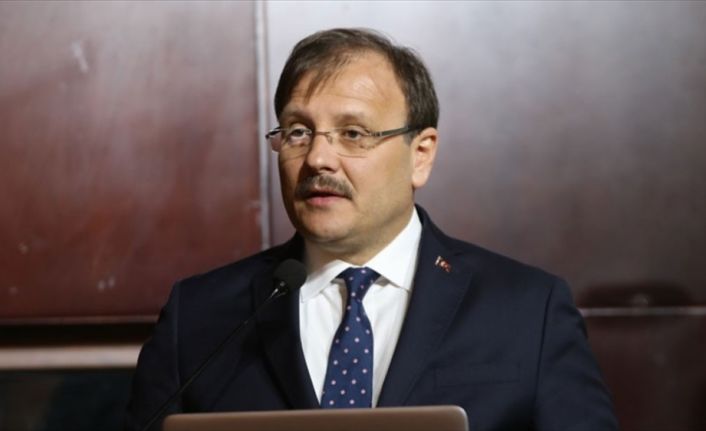 Başbakan Yardımcısı Çavuşoğlu, Moğolistan Başbakan Yardımcısı Enkhtuusin'e "FETÖ okullarının, ikili