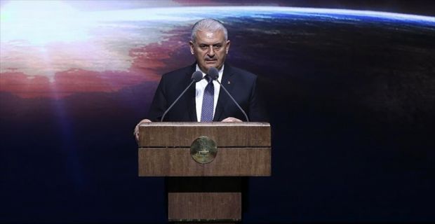 Başbakan Yıldırım,  "Kadın toplumun içindeyse o toplum daha huzurludur.