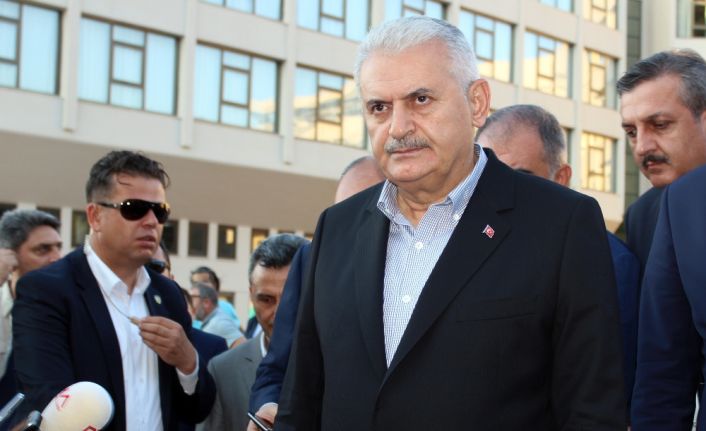 Başbakan Binali Yıldırım, Bosna Hersek’te Srebrenica Anma Müzesi’ni ziyaret etti.
