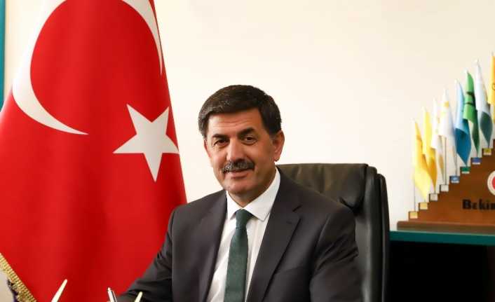 Erzincan Belediye Başkanı Bekir Aksun, yeni yıl dolayısıyla bir mesaj
