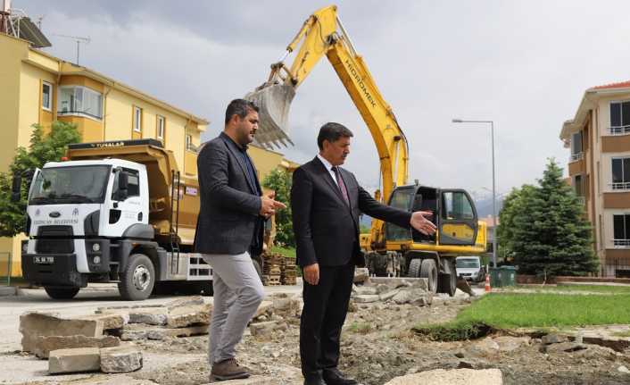 Belediye Başkanı Bekir Aksun, Mimarsinan Mahallesinde devam eden çalışmaları yerinde