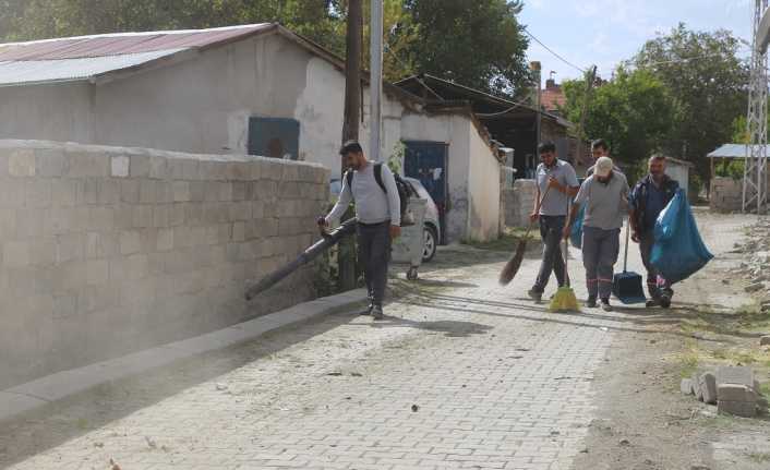 Belediye Başkanı Bekir Aksun; “Daha temiz bir Erzincan için çalışıyoruz”