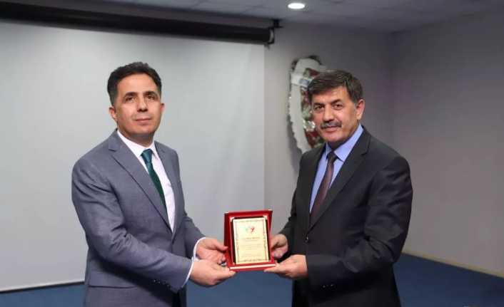 Erzincan Belediye Başkanı Bekir Aksun, Erzincan Binali Yıldırım Üniversitesi Eğitim