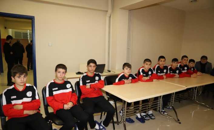 Güreş Federasyonu Erzincan İl Temsilciliği tarafından Sporcu Eğitim Merkezinde kahvaltı