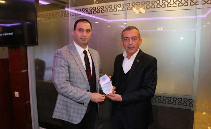Erzincan'da 10 Ocak Çalışan Gazeteciler Günü öncesinde düzenlenen programda Ticaret