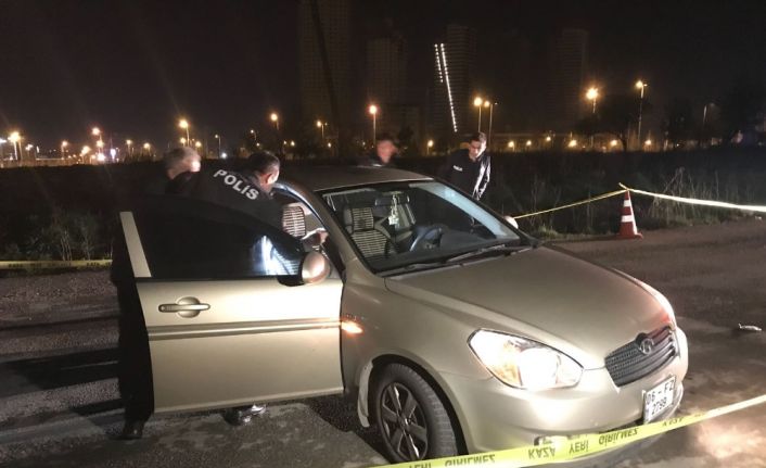 Ankara’da seyir halindeki otomobile düzenlenen silahlı saldırıda 1 kişi öldü,