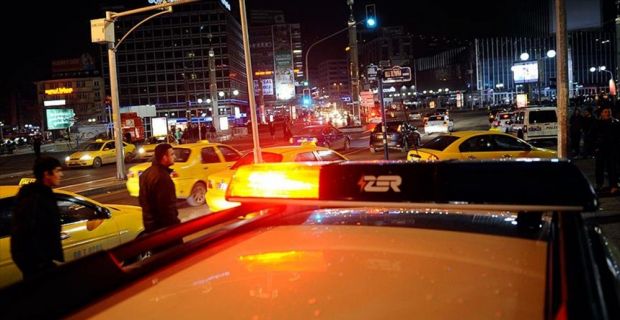 Ankara Valiliğince yeni yıl kutlamalarına ilişkin tedbirler kapsamında, araç trafiğine
