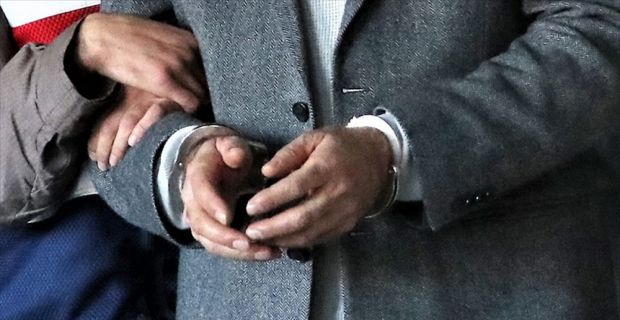 Bayburt merkezli 9 ilde ve KKTC'de, örgütün "askeri mahrem" yapılanmasına