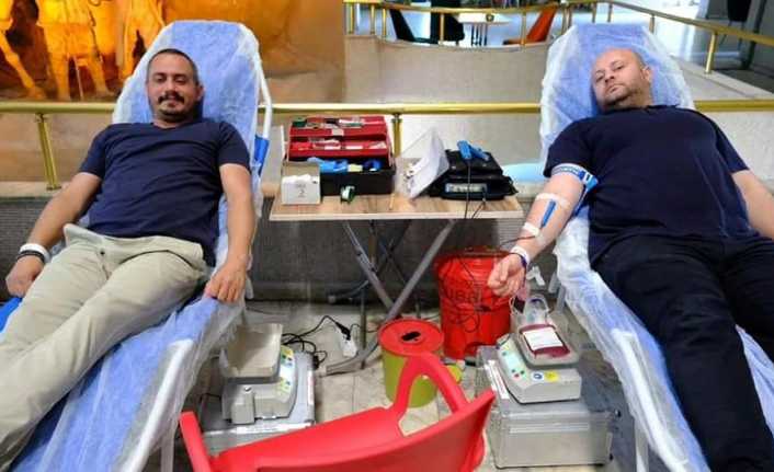 Erzincan Belediyesi personelinden kan bağışına destek