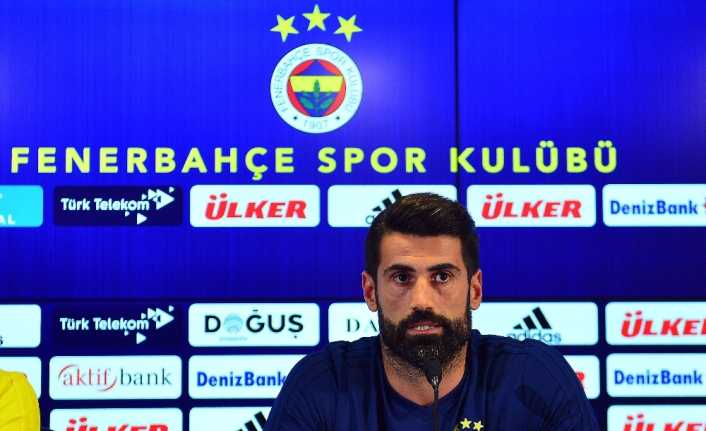 Fenerbahçeli kaleci Volkan Demirel, kadro dışı kalmasının nedenini başkanın açıklamasından