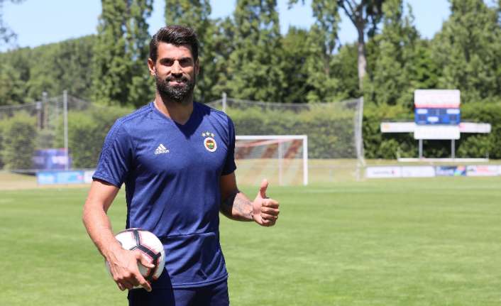Fenerbahçe kaptanı Volkan Demirel, elinden geldiği sürece takımının başarısı için