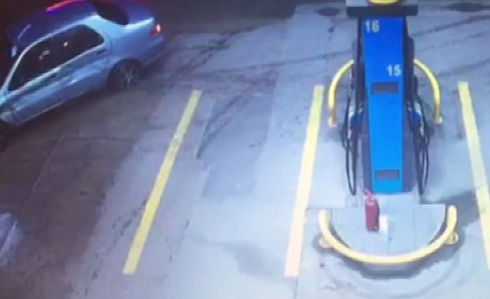 İstanbul Esenyurt’ta benzin istasyonuna yakıt ikmali için gelen aracın sürücüsü