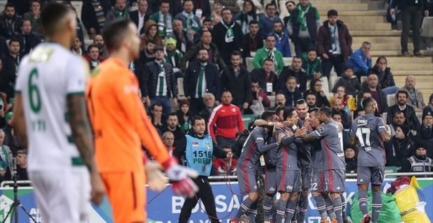 Spor Toto Süper Lig'in 20. haftasında Bursaspor, sahasında Beşiktaş ile