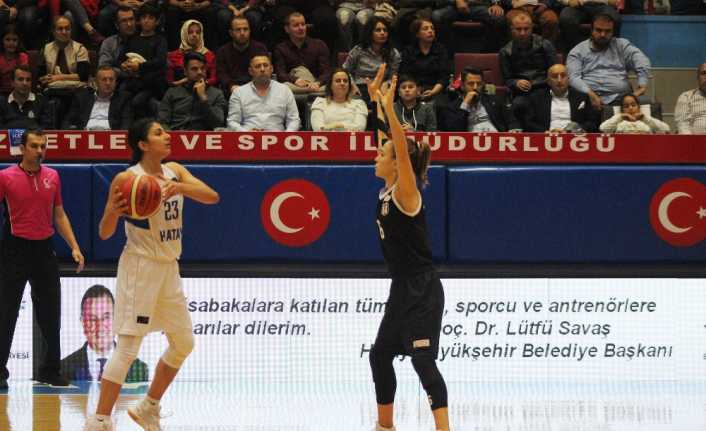 Türkiye Kadınlar Basketbol Süper Ligi 4. haftasında Hatay Büyükşehir Belediyespor,
