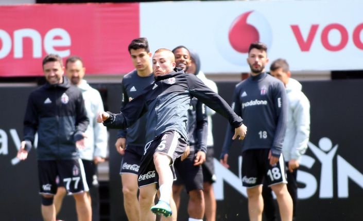 Beşiktaş, Ziraat Türkiye Kupası yarı final 2. maçında Fenerbahçe ile