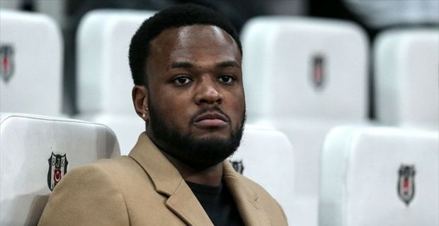  Beşiktaş Kulübü, Kanadalı santrfor Larin'in transferi için oyuncunun kulübü
