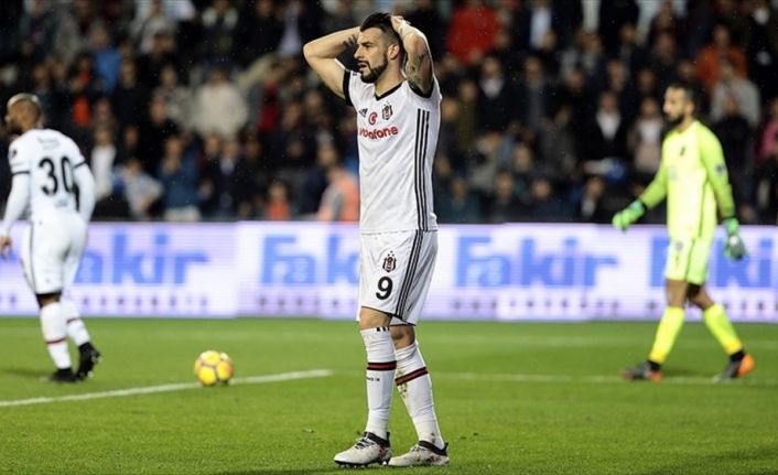 Spor Toto Süper Lig'de son 2 sezonu şampiyon tamamlayan Beşiktaş,