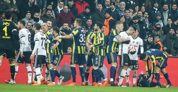 Beşiktaş, yayıncı kuruluş görüntüleri ve fotoğraflarla TFF'ye başvurarak, Fenerbahçeli oyuncular