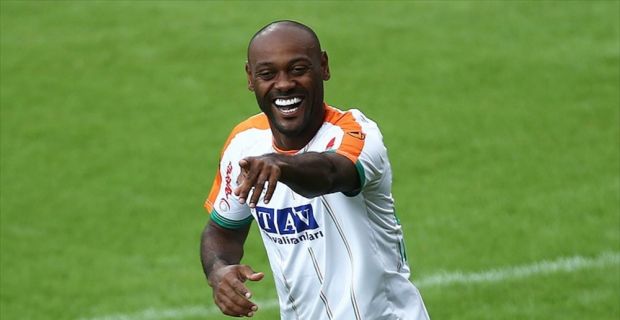 Beşiktaş Kulübü, Aytemiz Alanyaspor'da forma giyen Vagner Love'ın transferi için