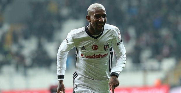 Beşiktaş'ın Brezilyalı futbolcusu Talisca, ikinci kez baba oldu.