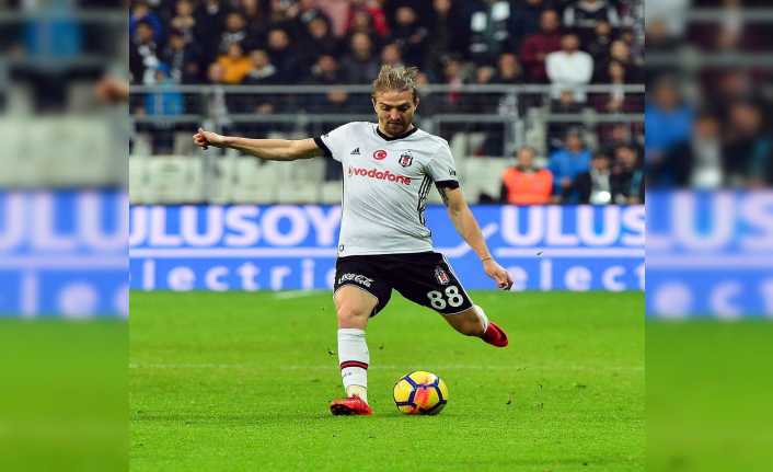 Beşiktaş, Caner Erkin ve Gökhan Gönül’ün sağlık durumu hakkında açıklama
