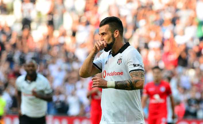 Beşiktaş, İspanyol futbolcu Alvaro Negredo’nun sözleşmesinin karşılıklı olarak feshedildiğini açıkladı.