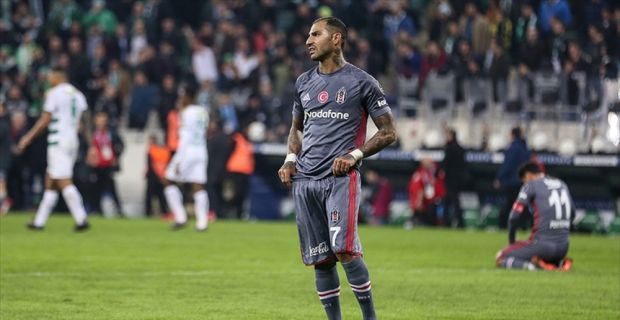 Spor Toto Süper Lig'de Bursaspor ile 2-2 berabere kalan siyah-beyazlı