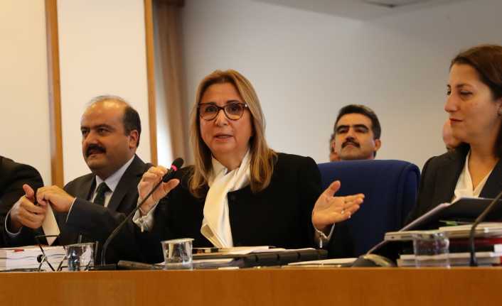 Ticaret Bakanı Ruhsar Pekcan, haksız fiyat artışına ilişkin, "Bin 612