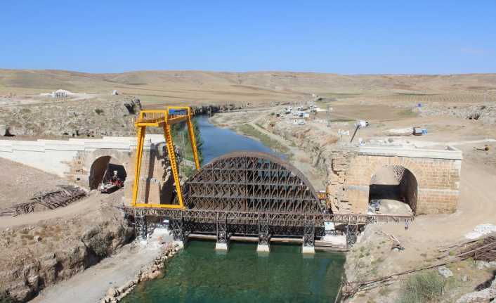 Adıyaman’da 200 yıl önce köylülerin anlaşmazlığı nedeniyle dinamit koyularak patlatılan