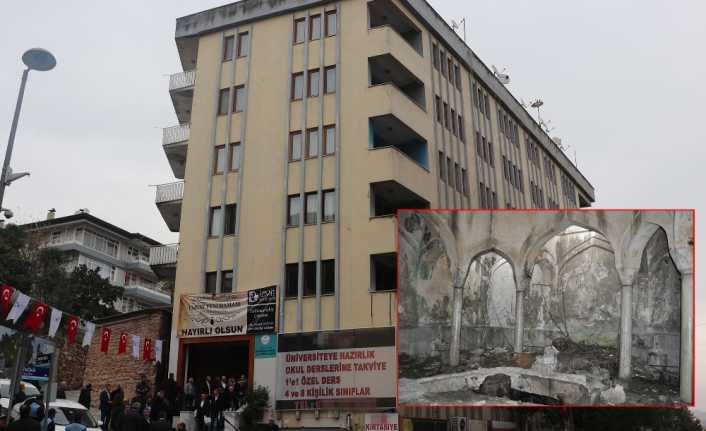 Kocaeli’nin İzmit ilçesinde 18. yüzyılda yapılan ancak daha sonra üzerine