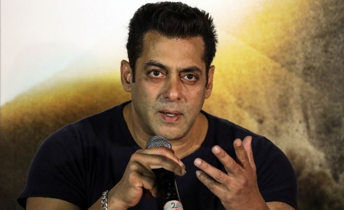 Bollywood yıldızı Salman Khan, nesli tükenmekte olan antilopları avlamaktan 5