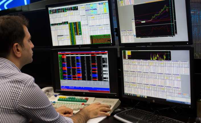Borsa İstanbul, günün ilk yarısında yüzde 0,24’lük yükseliş gösterdi.