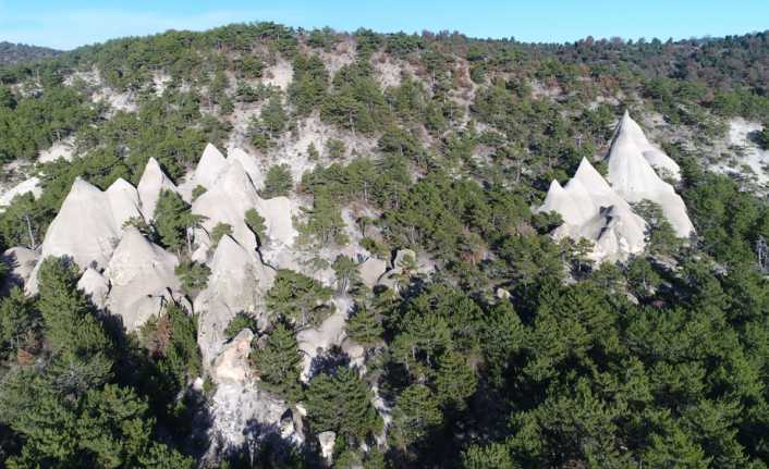Eskişehir’de volkanik tüf kayalardan