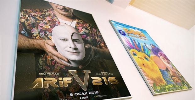 Türkiye'deki sinema salonlarında bu hafta ünlü komedyen Cem Yılmaz'ın yeni
