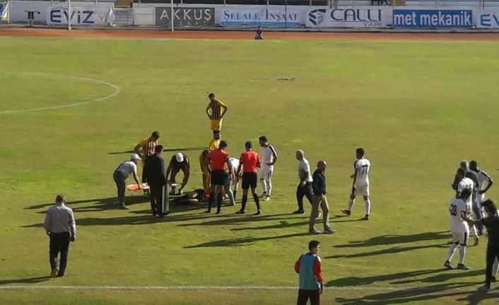 Kuşadası’nda oynanan Türkiye Bölgesel Amatör Lig (BAL) maçında, karşılaşmanın orta