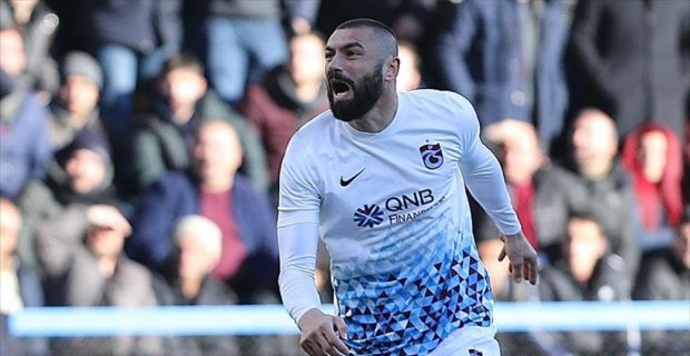Süper Lig'in ilk yarısında 14 gol kaydeden Burak Yılmaz, Trabzonspor'un