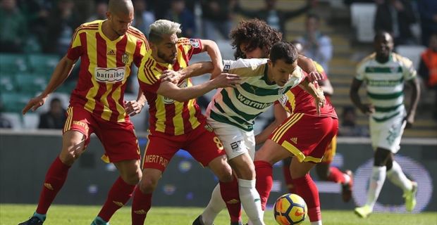 Spor Toto Süper Lig'in 22. haftasında Bursa'da oynanan Bursaspor-Evkur Yeni