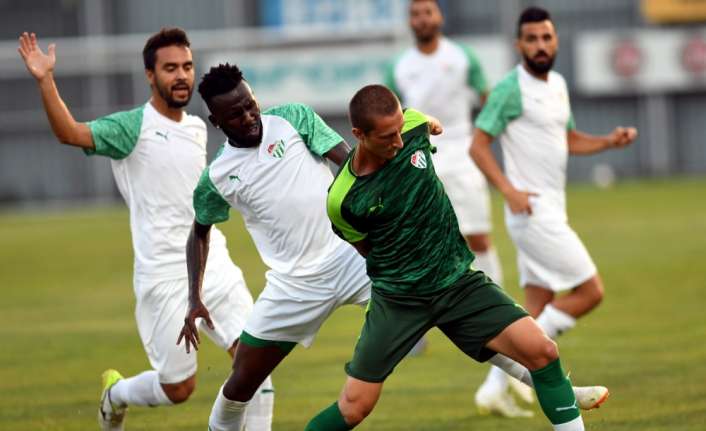 Bursaspor, U21 Takımı ile yaptığı antrenman maçında sahadan 1-1’lik eşitlikle