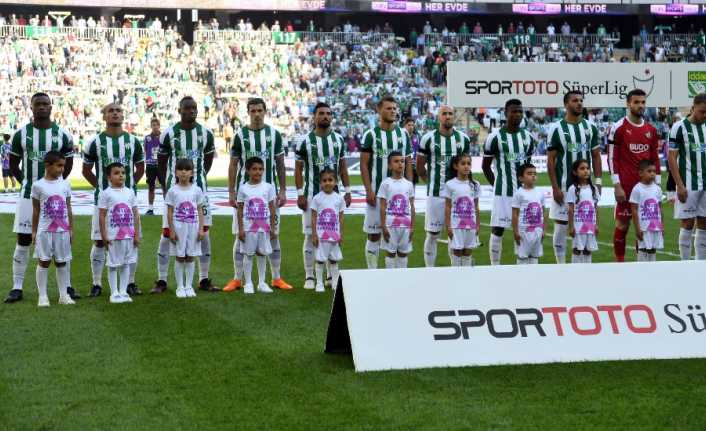 Bursaspor, Galatasaray ile oynadığı son 16 resmi maçta galibiyete hasret