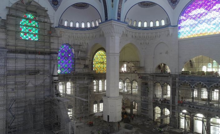 Kadir Gecesinde açılması planlanan Çamlıca Camii, inşaatın tam olarak bitmeyeceği