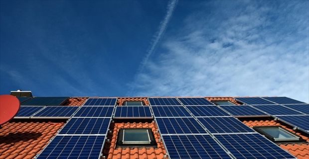 Türkiye'de binaların çatı ve cephelerine kurulacak güneş panellerinden sağlanacak enerjiyle