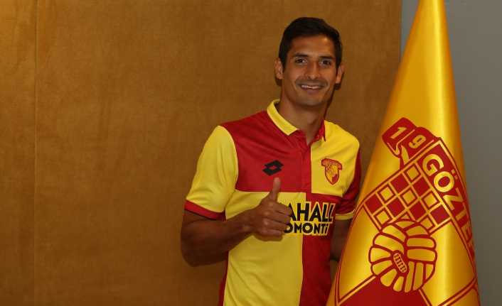 Göztepe, Deportivo La Coruna forması giyen Celso Borges ile 3