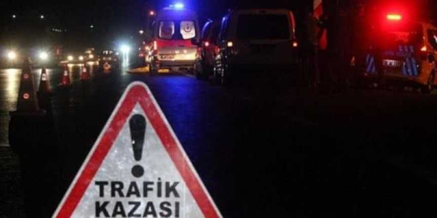 Erzincan'da otomobilin şarampole devrilmesi