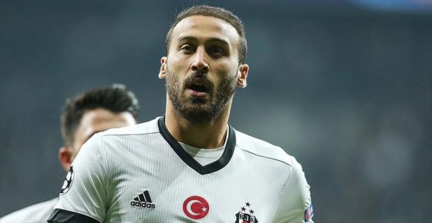 İngiltere Premier Lig ekiplerinden Everton, Beşiktaş'ta forma giyen Cenk Tosun'un